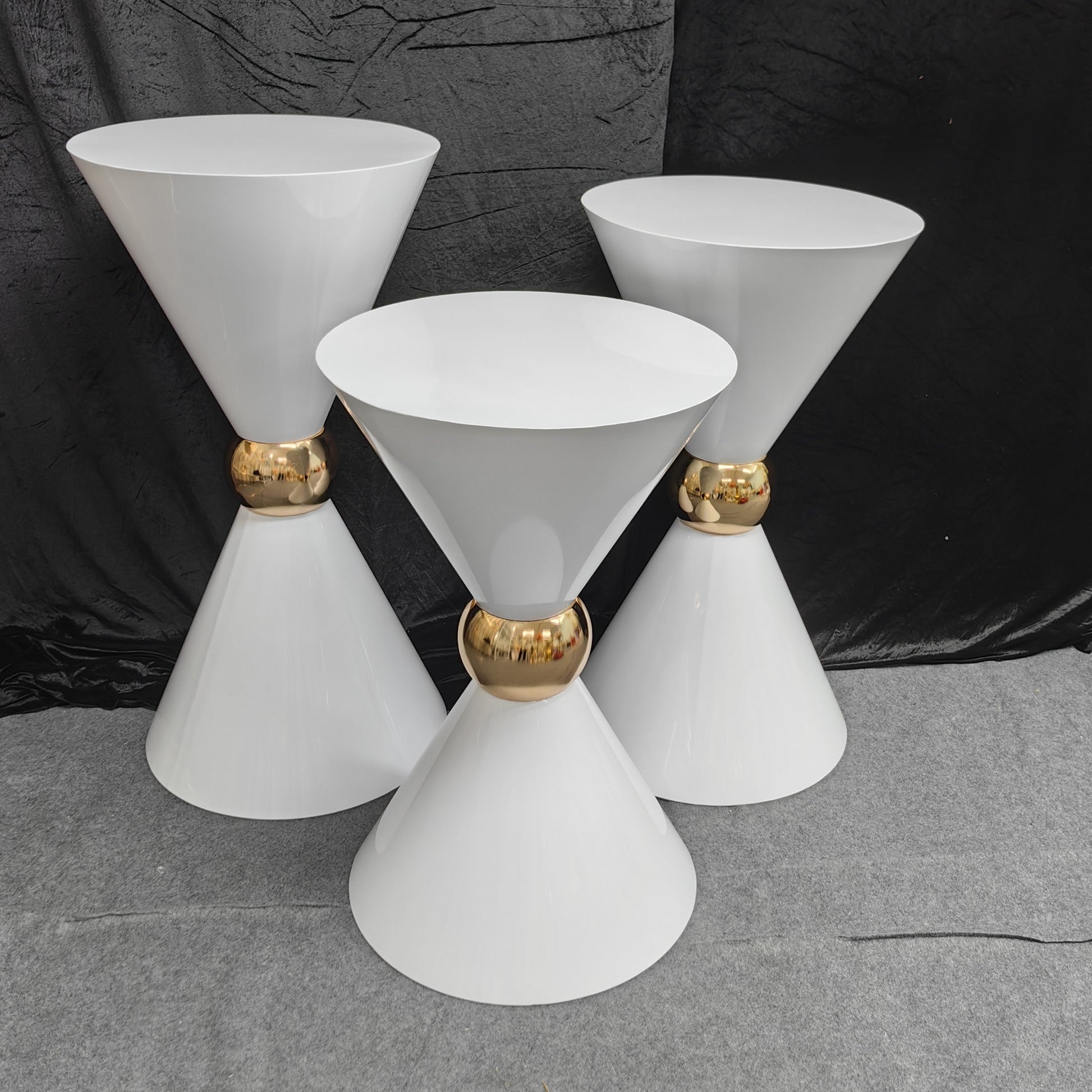Luxury White Metal Double Cone Dessert Table Stand