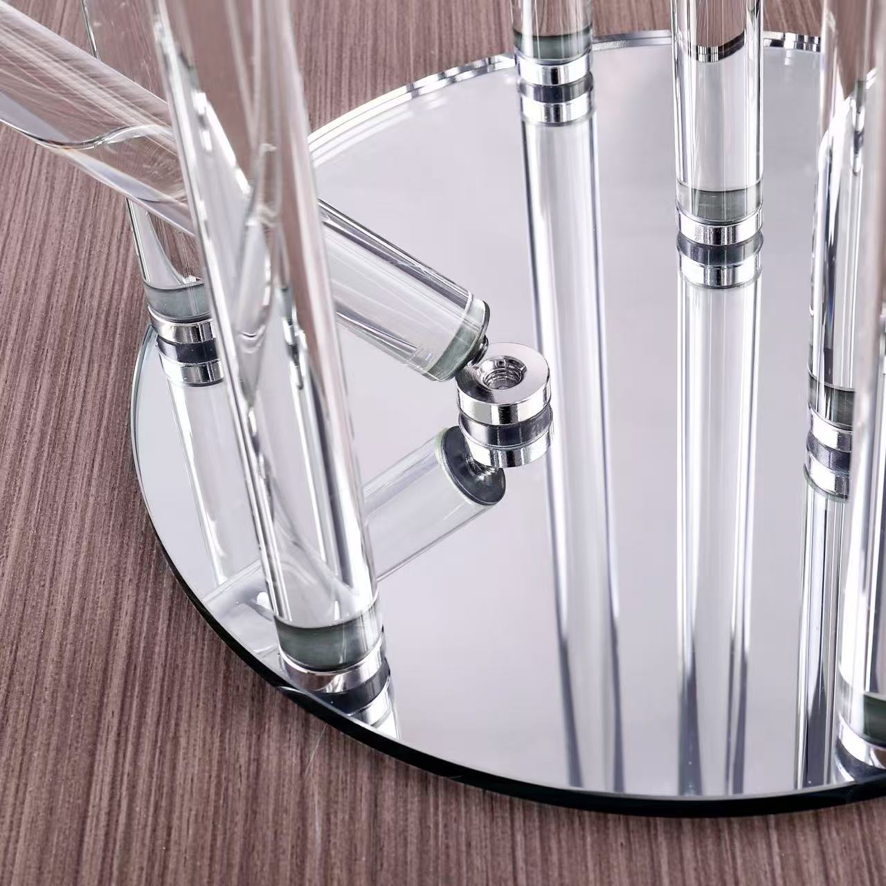 Crystal Glass Candelabra With Round Mirror Base