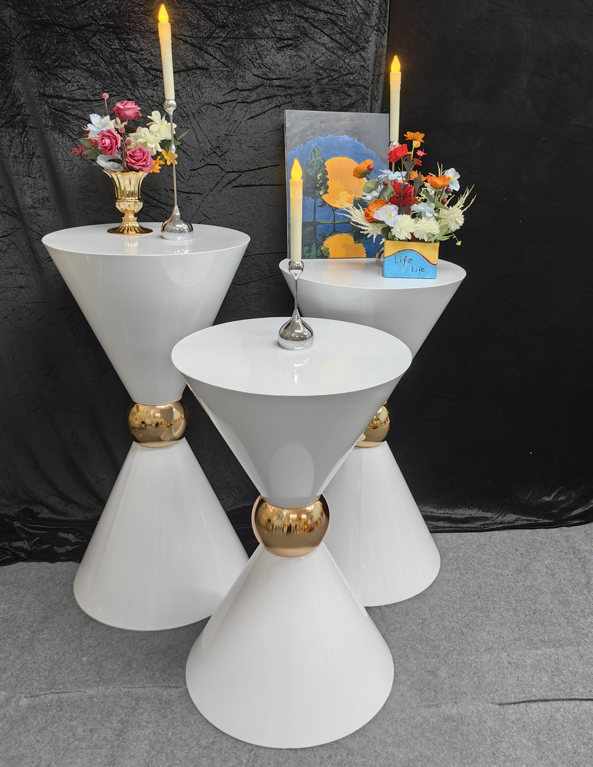 Luxury White Metal Double Cone Dessert Table Stand